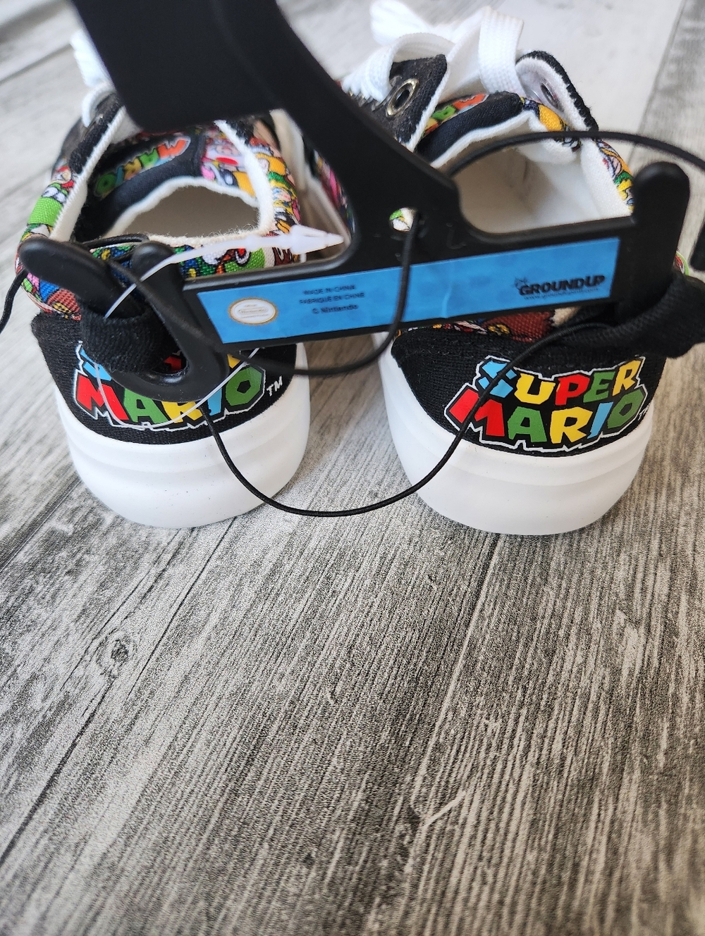 Official Nintendo Ground Up Super Mario Bros Shoes Size 11 Kids - Picture 6 of 9